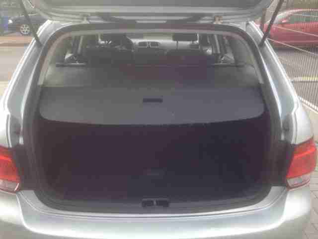 Volkswagen Golf VI 1.6 TDI Variant BlueMot 1.Hd VW S-He