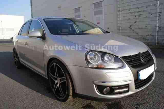 Volkswagen Jetta 2.0 TDI DPF Comfortline / 19 " Alufelg