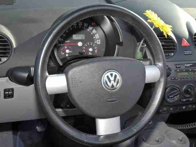Volkswagen New Beetle Cabriolet 1.6 Highline Leder