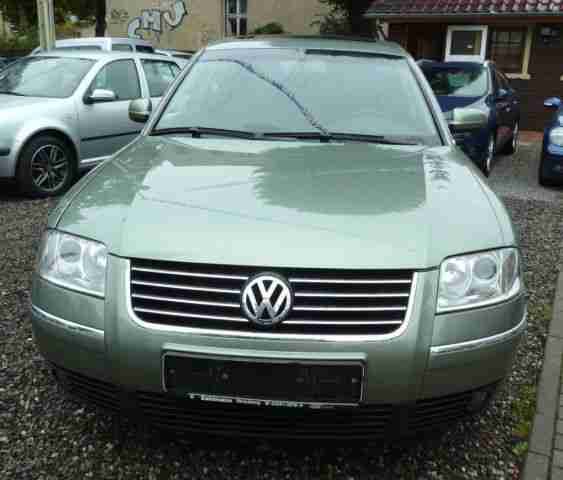 Volkswagen Passat 2.0 5V Highline-LEDER-KLIMA-PDC-SD