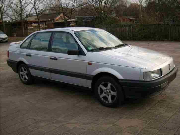 Volkswagen Passat 2.0 Special mit 93000 km