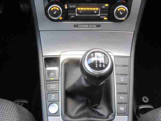 Volkswagen Passat 2.0 TDI Comf BMT (Navi/Alu/KeylessGo)