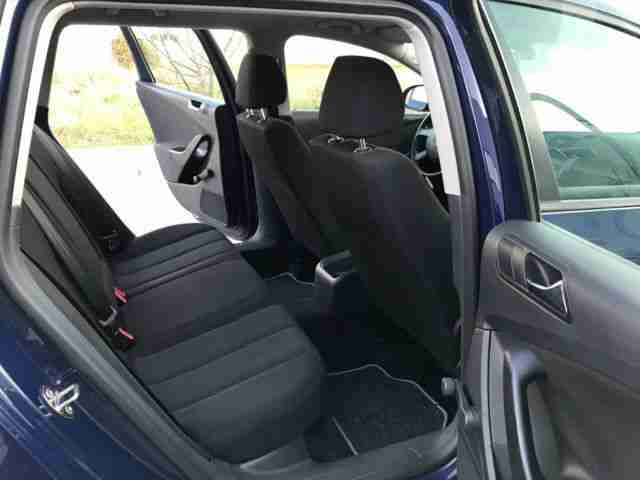 Volkswagen Passat 2.0 TDI //GEPFLEGT// TÜV//SITZHEIZUN