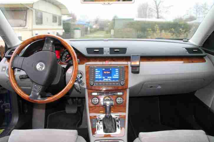 Volkswagen Passat Var. 2.0 TDI Highline + DSG + Navi + Standheizung + Xenon