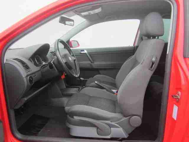 Volkswagen Polo 1.2 Sportline CLIMATIC / ALU / RADIO-CD