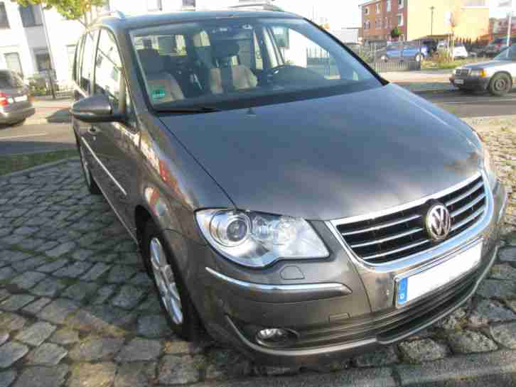 Volkswagen Touran 2.0 TDI DPF DSG Highline, 7-Sitzer, Ansehen lohnt!