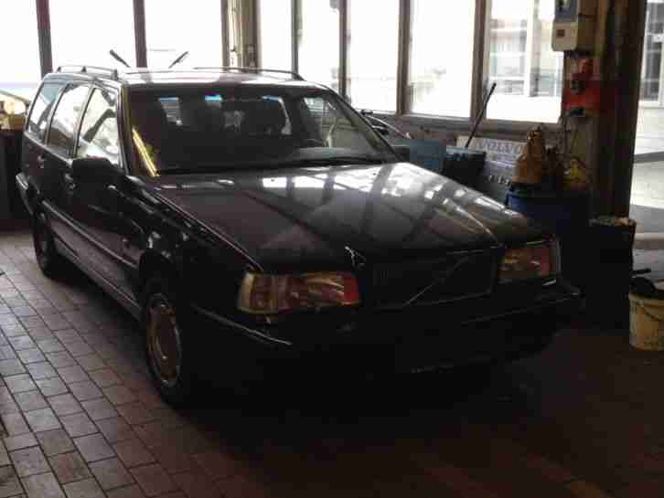 Volvo 850 Kombi schwarz