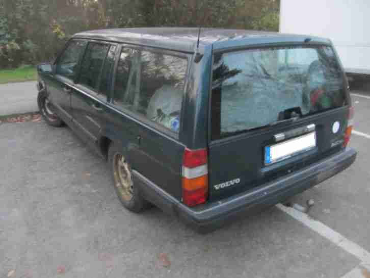 Volvo 945 940 Teileträger kompl. Kindersitzbank Benzin Bj.92 AHK Stuttgart