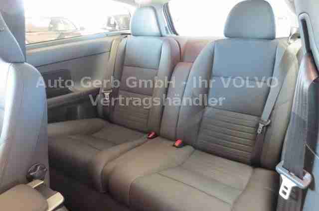 Volvo C 30 2.0 D Momentum + Xenon