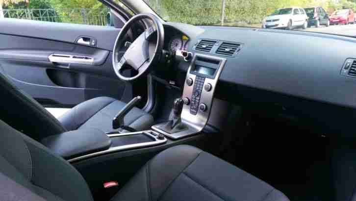 Volvo C30 1.6 D MOMENTUM