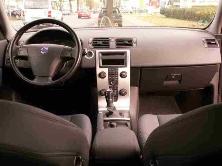 Volvo C30 1.8 MOMENTUM Unfallfrei