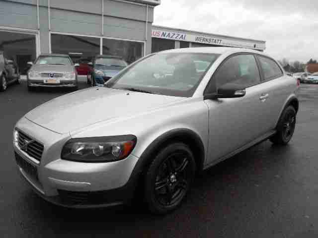 Volvo C30 2.4i Aut. Kinetic*KLIMAAUTO*69.000KM*ALU*
