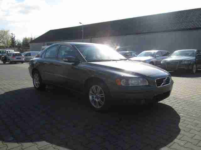 Volvo S 60 2.4 D Kinetic PTS Navi