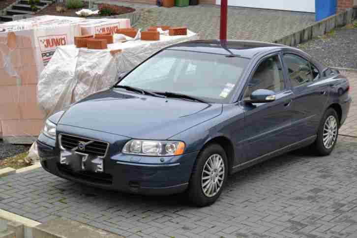 Volvo S 60 2.4 Kinetic,Blau-metallic