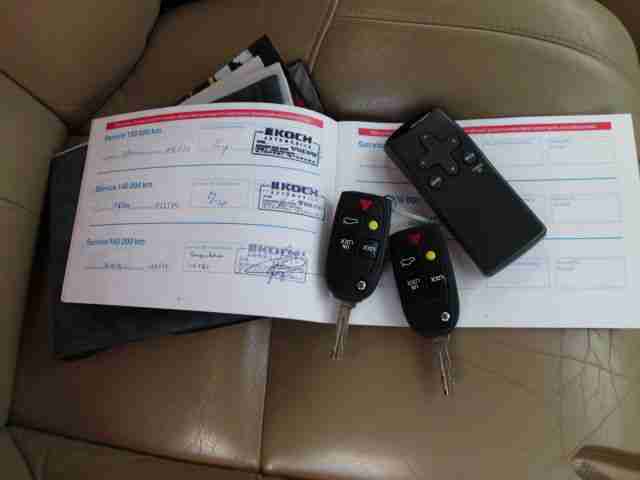 Volvo S 80 Lim. 2.4~LEDER~NAVI~1.HAND~