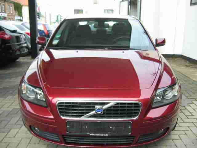 Volvo S40 1.8 Momentum * Wie neu * 76000 KM *
