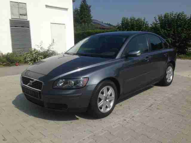 S40 2.0D Kinetic