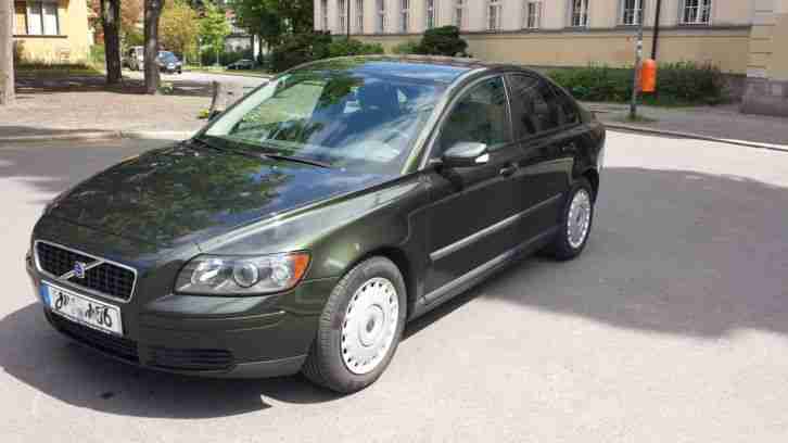 Volvo S40 Kinetic - Scheckheft gepflegt - 98.450 KM - 1. Hand - Euro 4