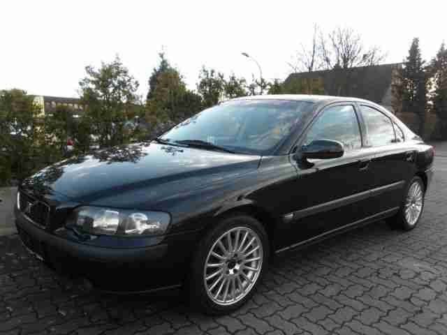 Volvo S60 2.4 * 2.Hand / Volvo-Scheckheftgepflegt *