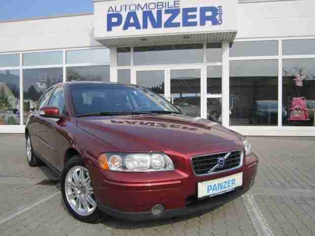 Volvo S60 2.4 Aut. Kinetic NaviGroß Sitzhzg Tempomat