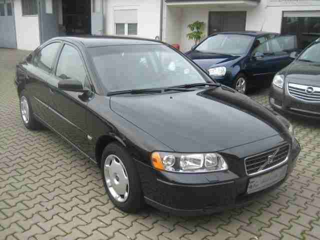 Volvo S60 2.4 Momentum, Klimaaut., 1.Hand, Scheckheft