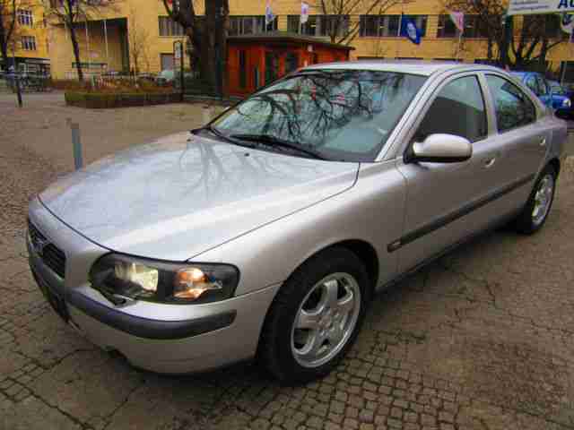 Volvo S60 2.4 Premium,Leder,Xenon,Top Zustand