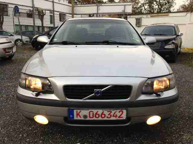 Volvo S60 2.4*Service-History*Leder*Klima*Tempo*SHZ*AL