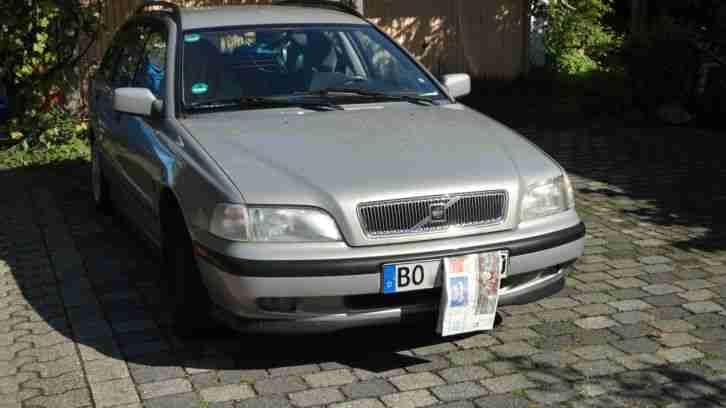 Volvo V 40, Ersatzteilträger