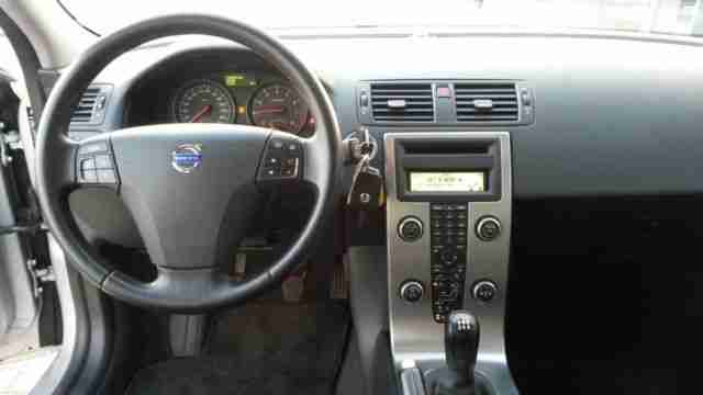 Volvo V 50 1.8 F Momentum *Sitzheizung*