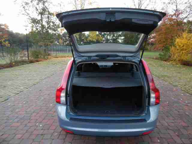 Volvo V 50
