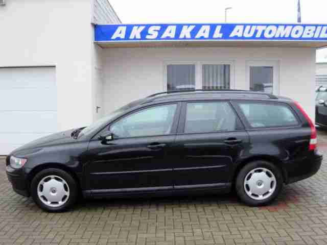 Volvo V 50 Kombi 1.6 D Momentum,EURO4,LEDER,NAVI,MFL