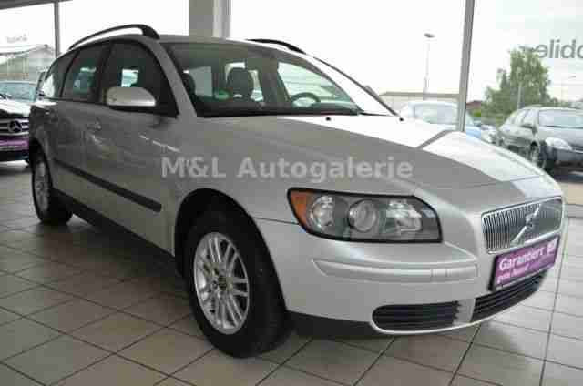 Volvo V 50 Kombi 1.6*Klima*8-Fach bereift*