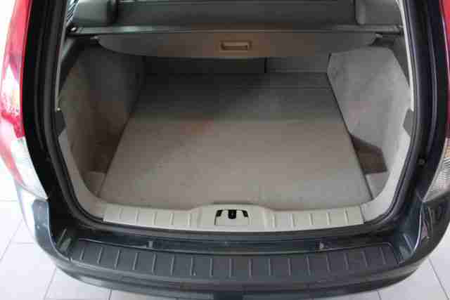 Volvo V 50 Kombi 1.8 XENON*STANDHEIZUNG*1.HAND*TOP