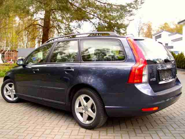 Volvo V 50 Kombi 2.0 D Kinetic NAVI PDC