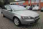 V 50 Kombi 2.0 D Momentum