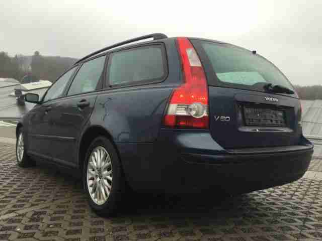 Volvo V 50 Kombi 2.0 D Momentum