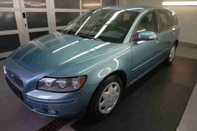 Volvo V 50 Kombi 2.0 D Momentum