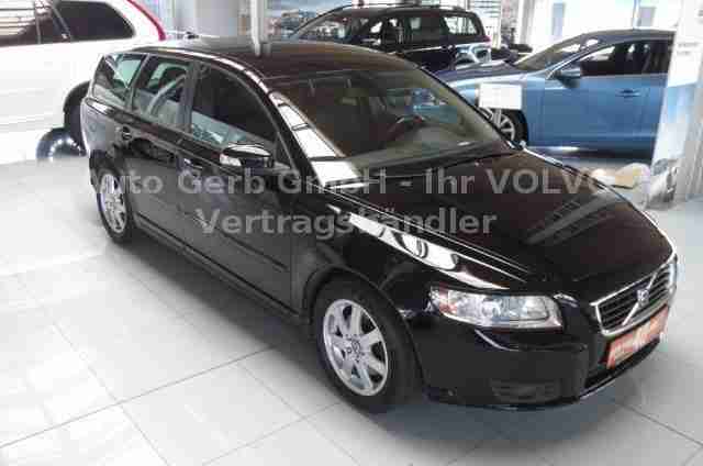 Volvo V 50 Kombi 2.0 D Momentum+Navigation+Bluetooth