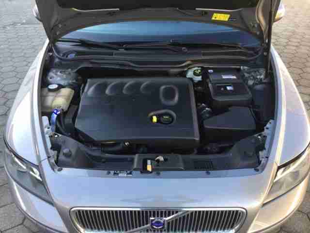 Volvo V 50