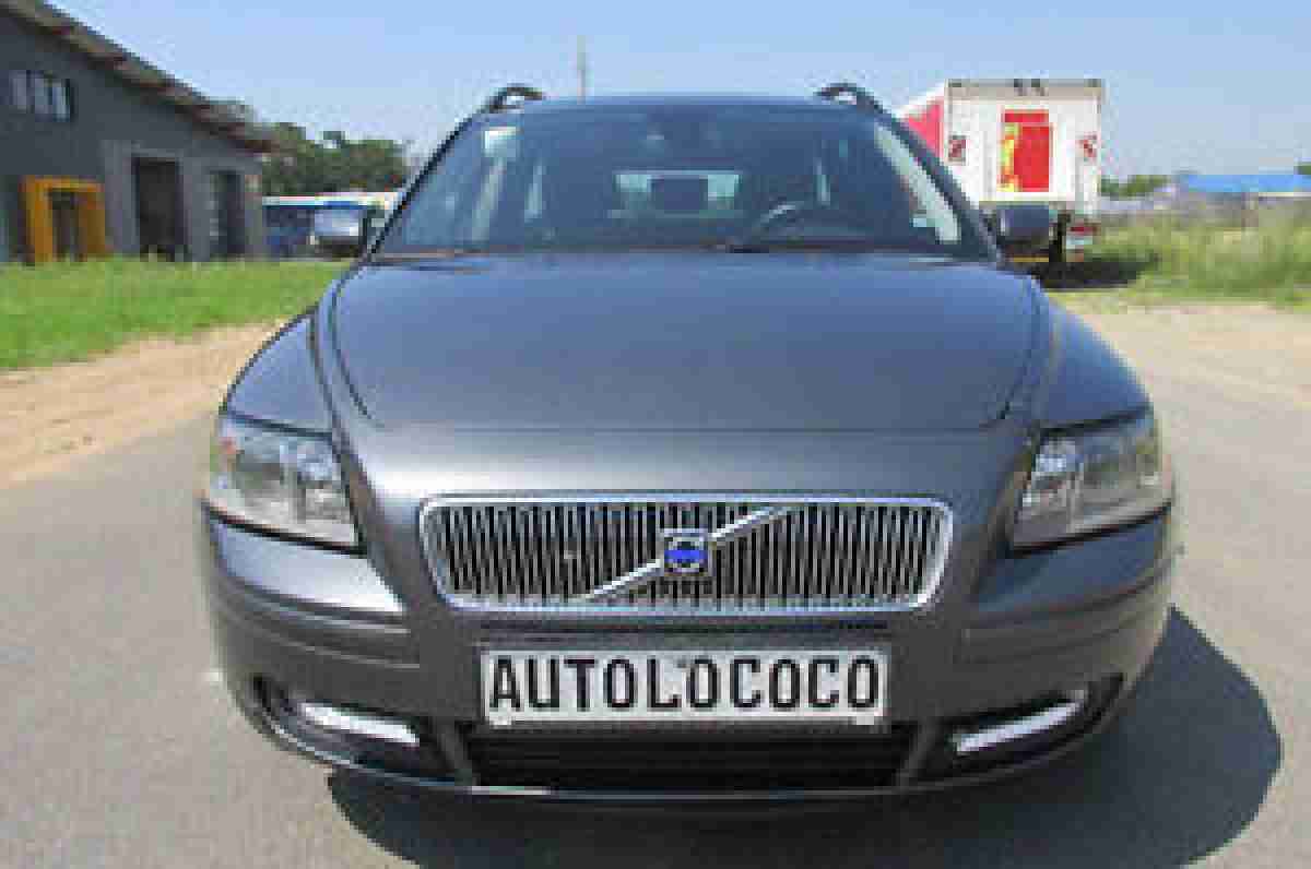 Volvo V 50 Kombi 2.0 D Momentum TOPZUSTAND