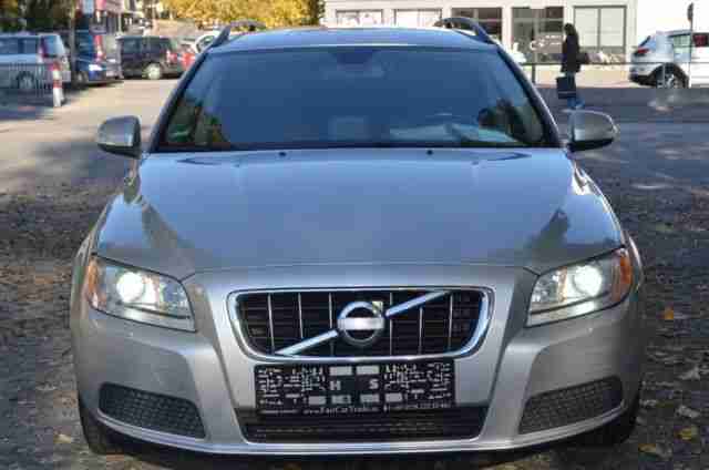 Volvo V 70 2.0 Diesel DPF, Navi RTI, Bi-Xenon,