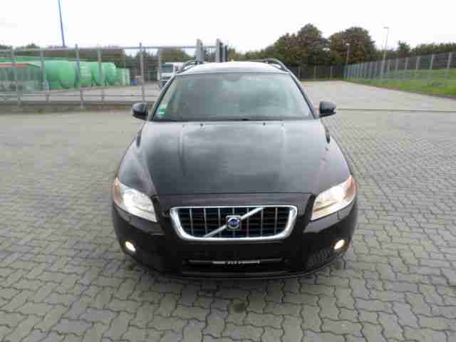 Volvo V 70 2.4 Kombi Momentum Leder Klimatronik