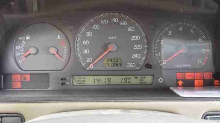 Volvo V 70 Automatik Tüv 01 / 2018