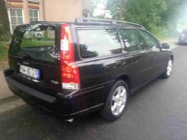 Volvo V 70 D5 Momentum, Scheckheft