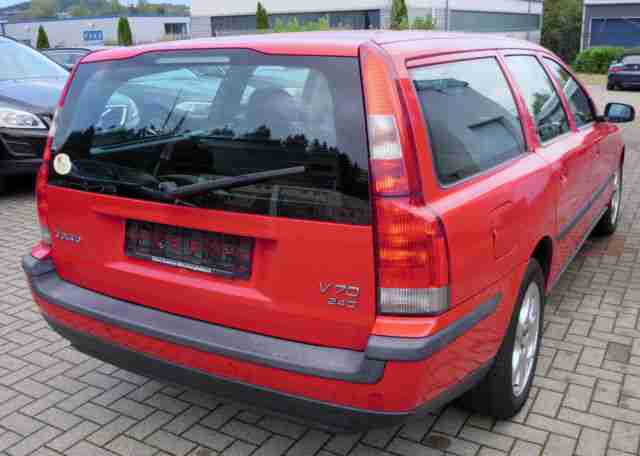 Volvo V 70 Kombi 2.4 D,1.HAND,TÜV02-18,PDC,T-LEDER,ALU