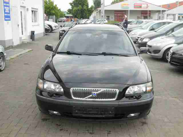 Volvo V 70 Kombi 2.4 D*Automatik*Klimaaut.*SHZ*Alu.*