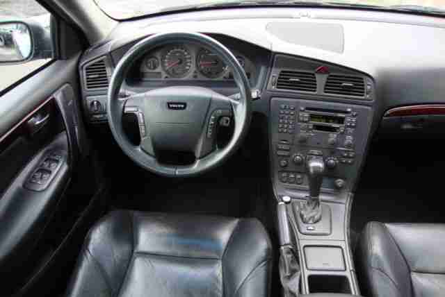 Volvo V 70 Kombi 2.4 T / 2.5 T Gasanlage Leder Autom.