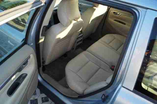 Volvo V 70 Kombi D5 2Hand+DPF+TUV:09/17