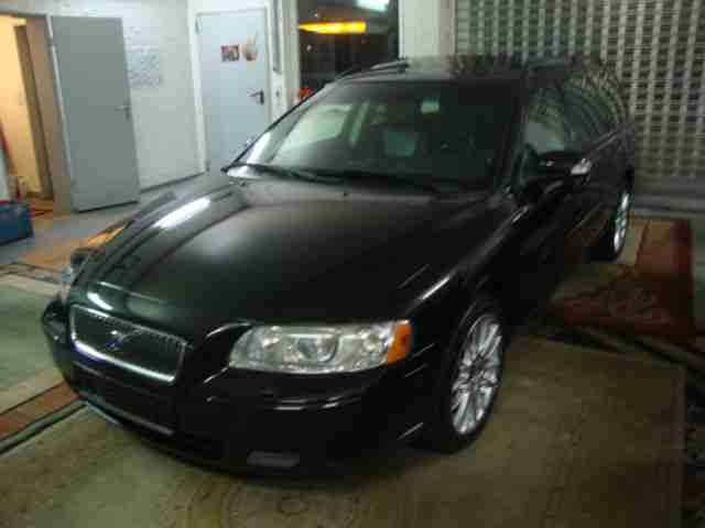 Volvo V 70 Kombi D5 Edition Sport!NAVI*LEDER*SSD*XENON