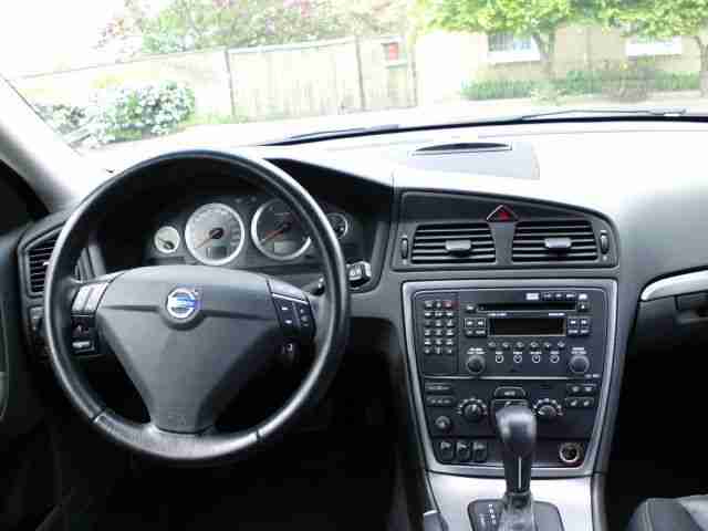 Volvo V 70 Kombi D5 Edition Sport~NAVI~SCHIEBEDACH~